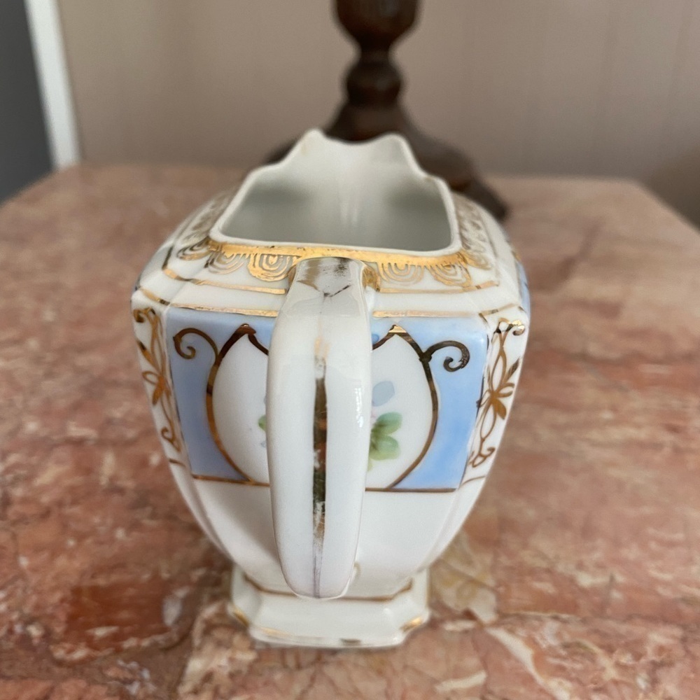 Antique Nippon Creamer 1911–1921 | Hand-Painted Roses, Gold Trim, Rare Square - Picture 3 of 6
